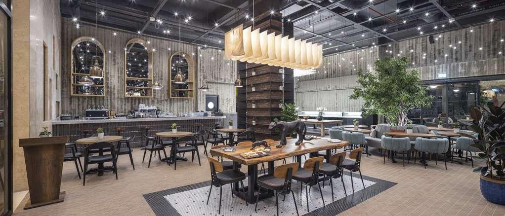 Hotel Doubletree By Hilton Sanlıurfa Restaurant foto