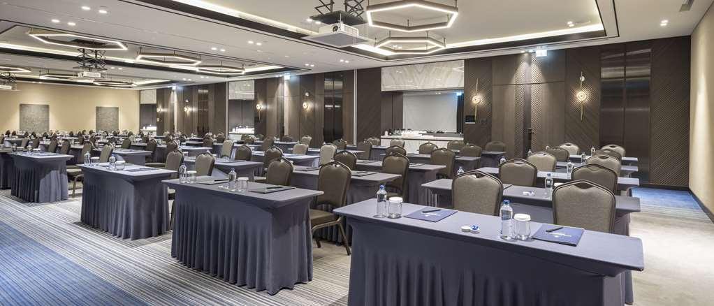 Hotel Doubletree By Hilton Sanlıurfa Einrichtungen foto